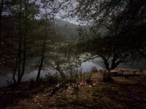 Λίμνη Τσιβλού τη νύχτα